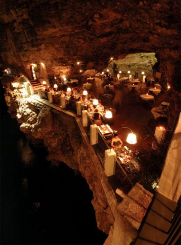 Пещерный ресторан