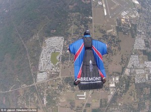 Опасный прыжок с высоты 700 метров без парашюта