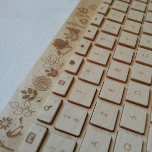 Настоящая деревянная клавиатура