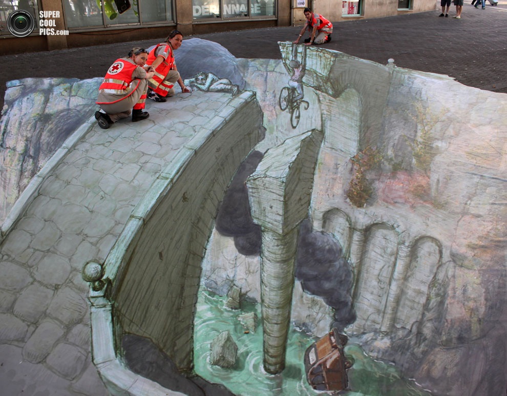 3D Street Art In Rome