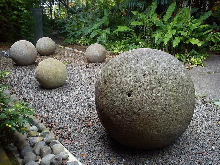 costa-rica-stone-spheres-6
