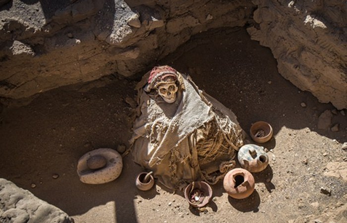Chauchilla Cemetery with prehispanic mummies in Nazca desert, Peru
